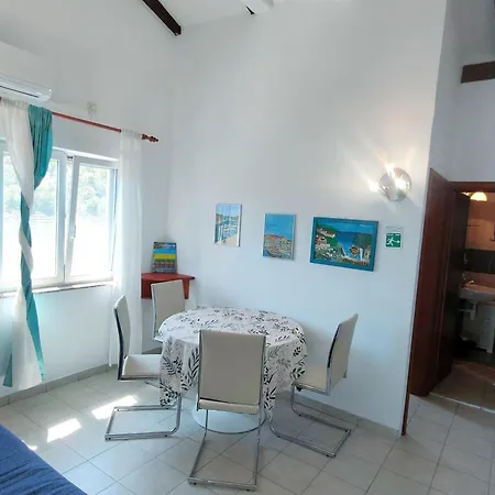 Rab Island Del Sole 아파트 *